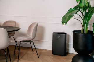 Sharp UA-KIN52E-H - Aufstellung des Luftreinigers im Wohnzimmer